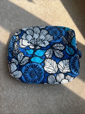 Blue Floral Quilted Very Bradley Cosmetic Pouch